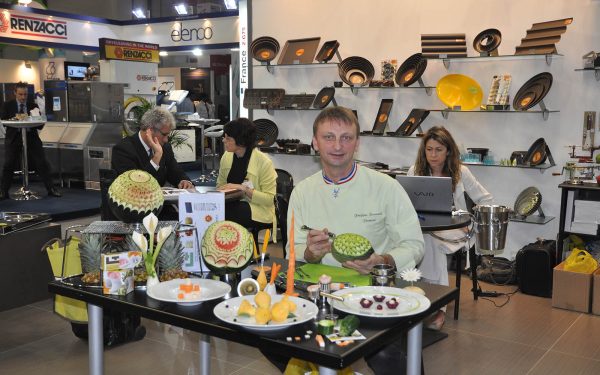 Dubai Démonstration Salon Gulfood - Frederic Jaunault Fruits Legumes